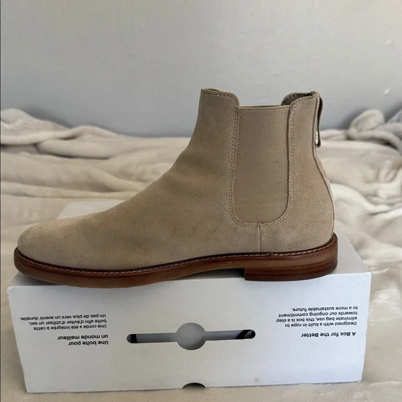 Aldo Tan Chukka Boots with Suede Finish - Picture 7 of 7